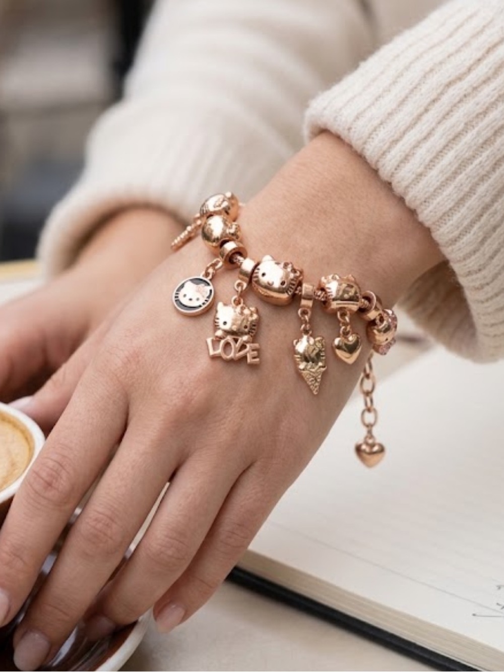 NWT Hello Kitty Charm Bracelet Gold Y2K Kawaii Cute Dangle Beaded Jewelry